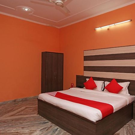 Oyo Hotel Krishna Greens Mathura Ngoại thất bức ảnh